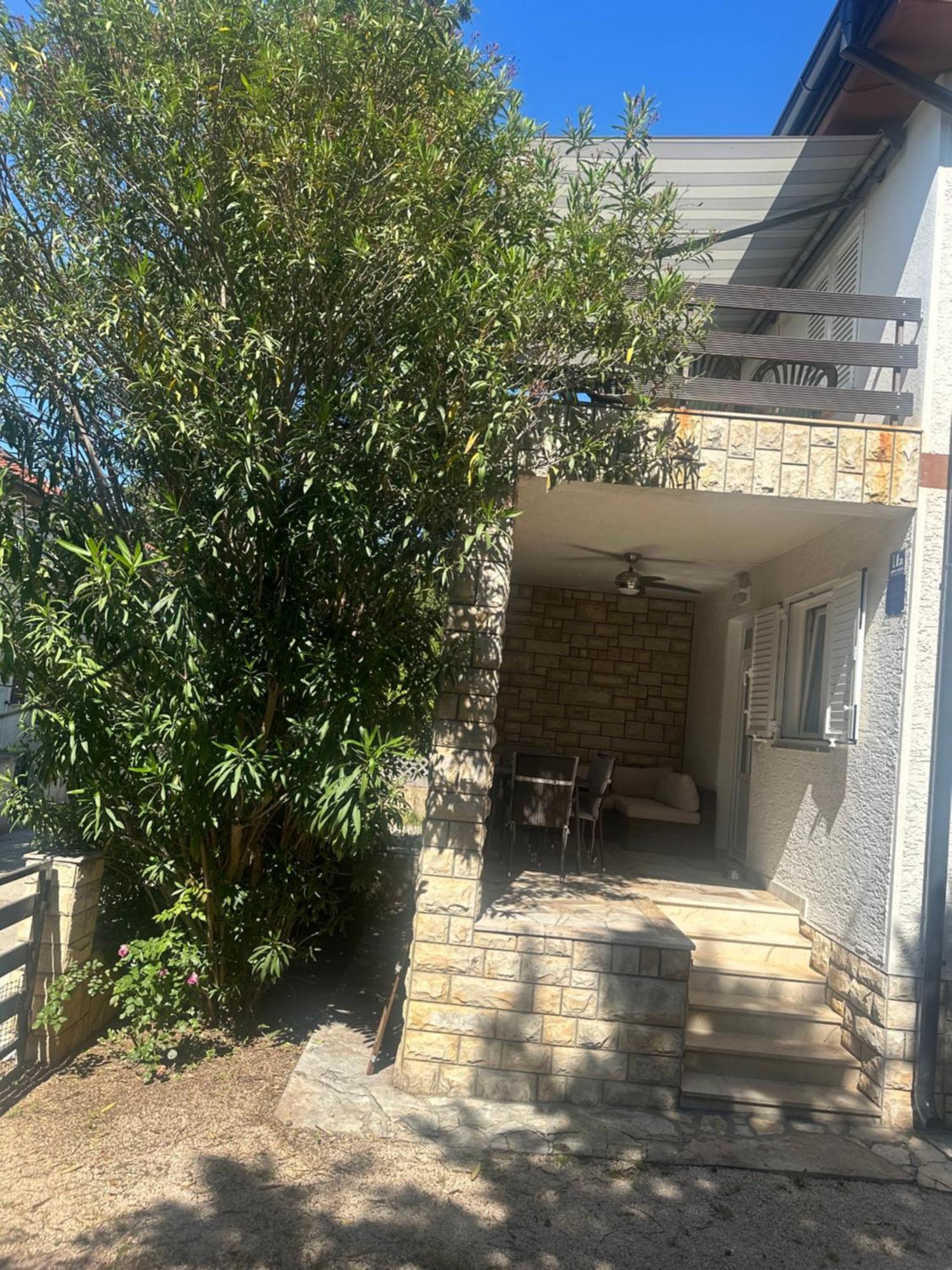 Sara Apartment Novalja