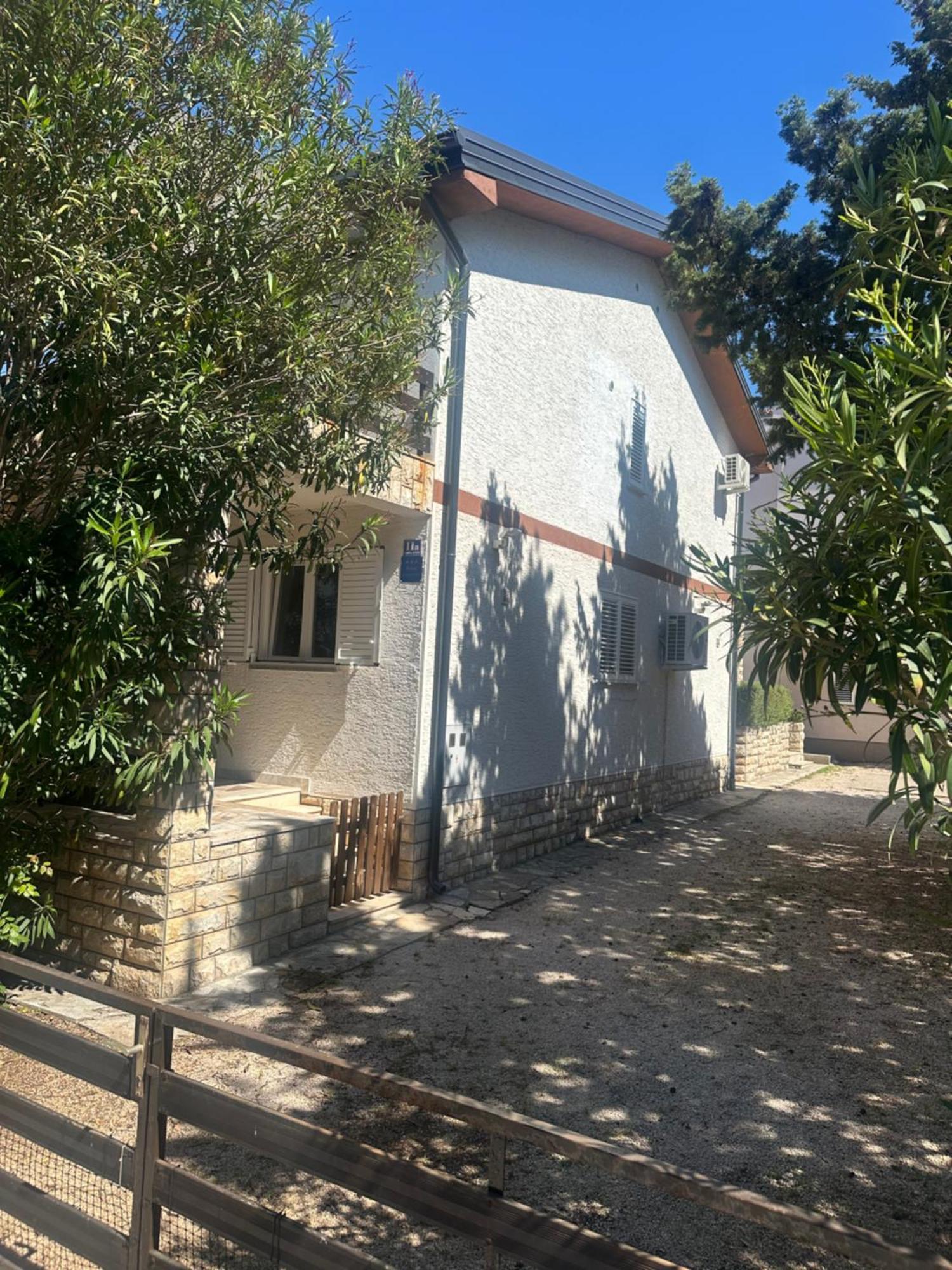 Sara Apartment